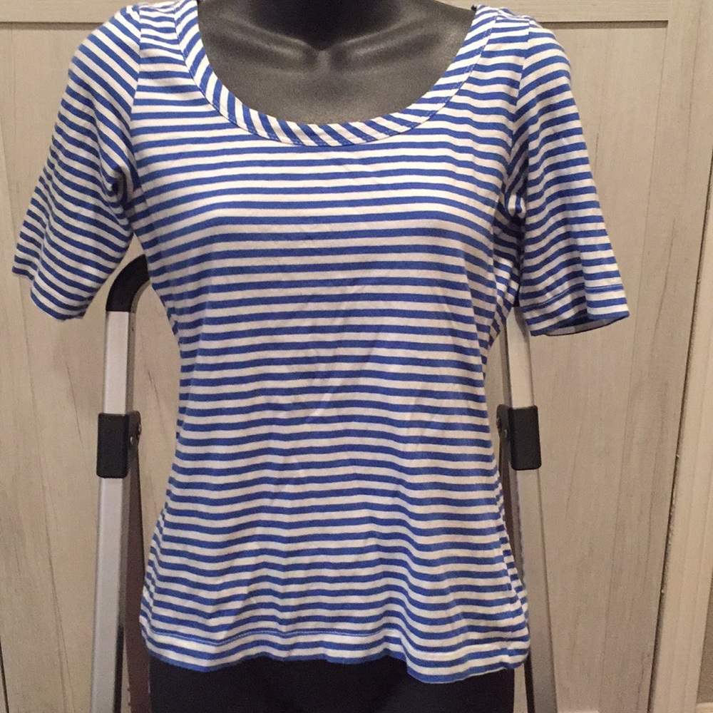 Basic blue and white top